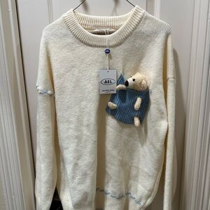 Aelfric Eden Cream and Blue Crewneck Sweater
